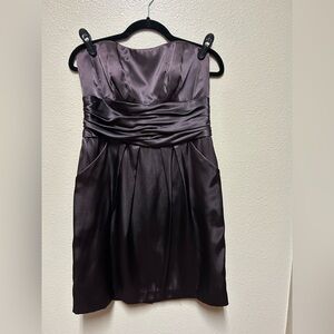 Elegant Satin brown strapless dress with pockets - size 10